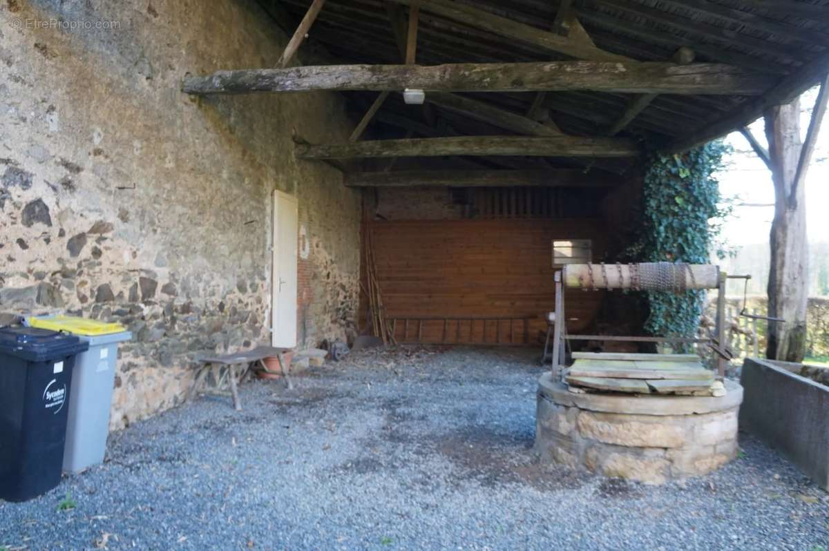 Maison à PUY-DE-SERRE