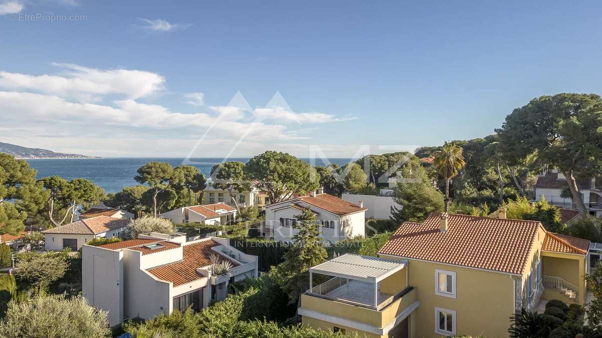 Maison à ROQUEBRUNE-CAP-MARTIN