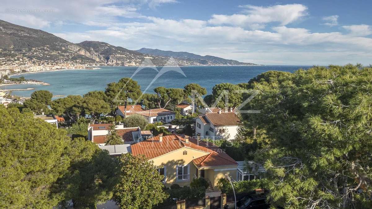 Maison à ROQUEBRUNE-CAP-MARTIN