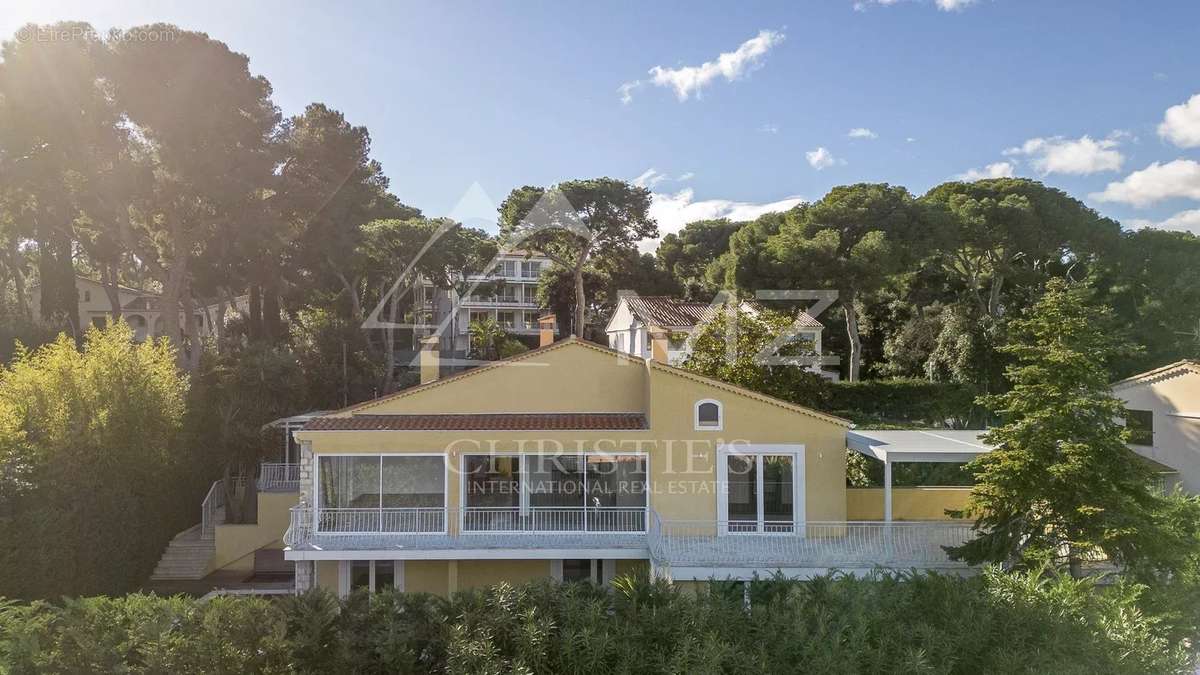 Maison à ROQUEBRUNE-CAP-MARTIN