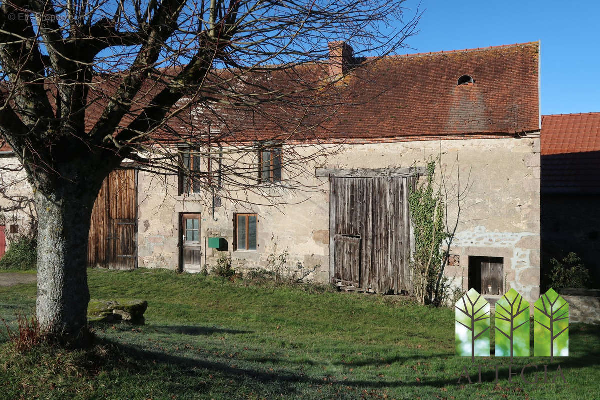 Maison à TREIGNAT