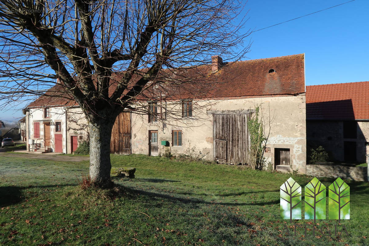 Maison à TREIGNAT