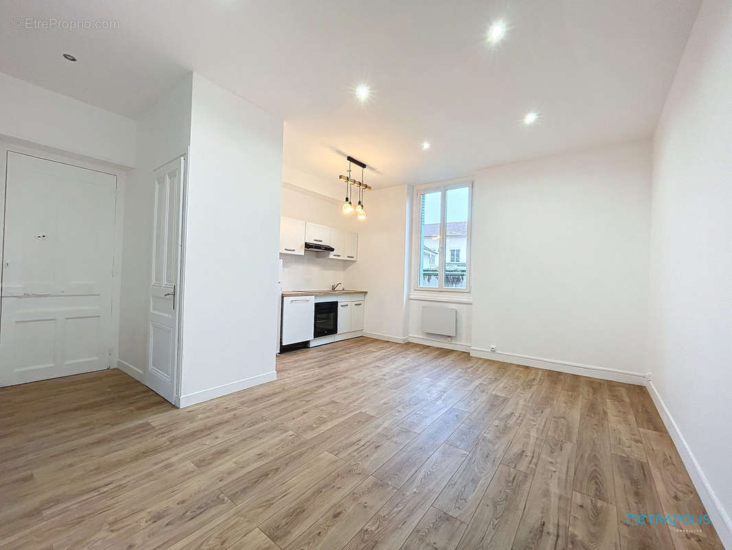 Appartement à LYON-3E