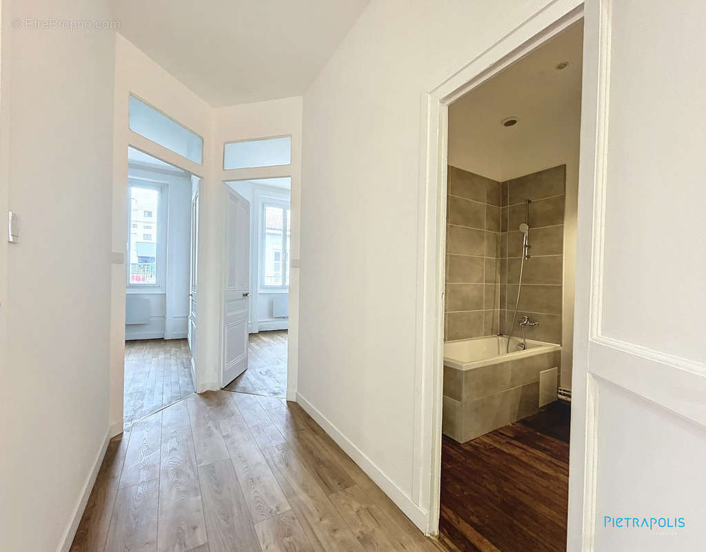 Appartement à LYON-3E