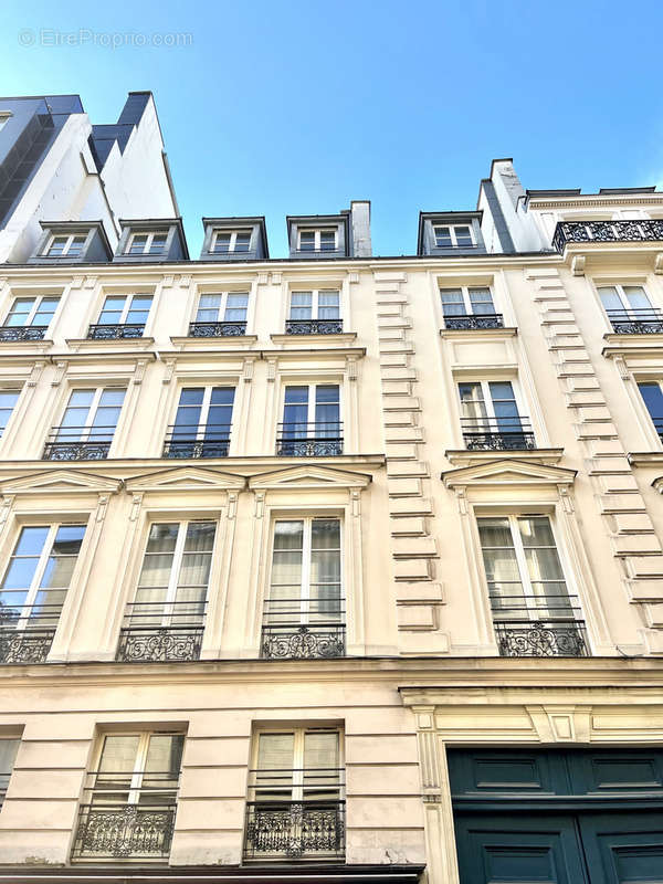 Appartement à PARIS-9E