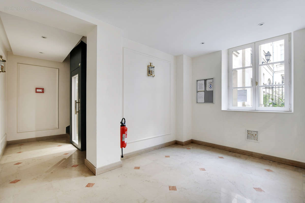 Appartement à PARIS-9E