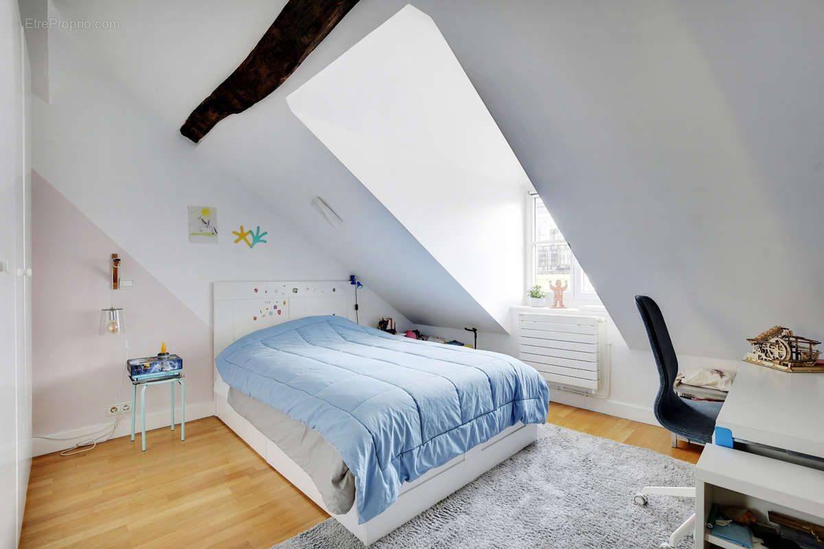 Appartement à PARIS-9E