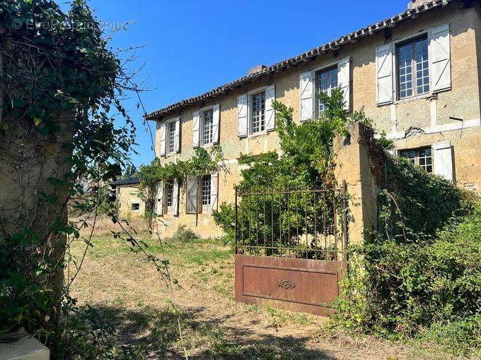 Maison à ESCLASSAN-LABASTIDE