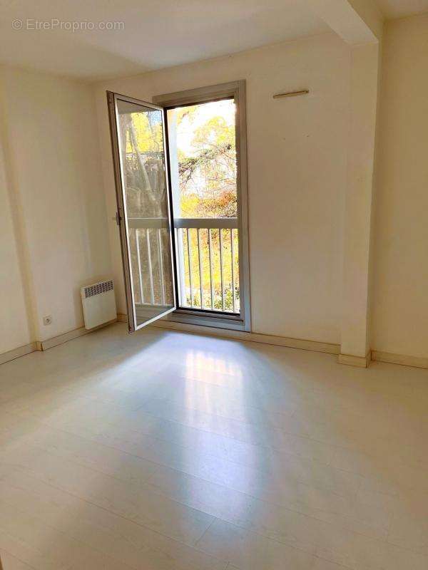 Appartement à MARSEILLE-9E