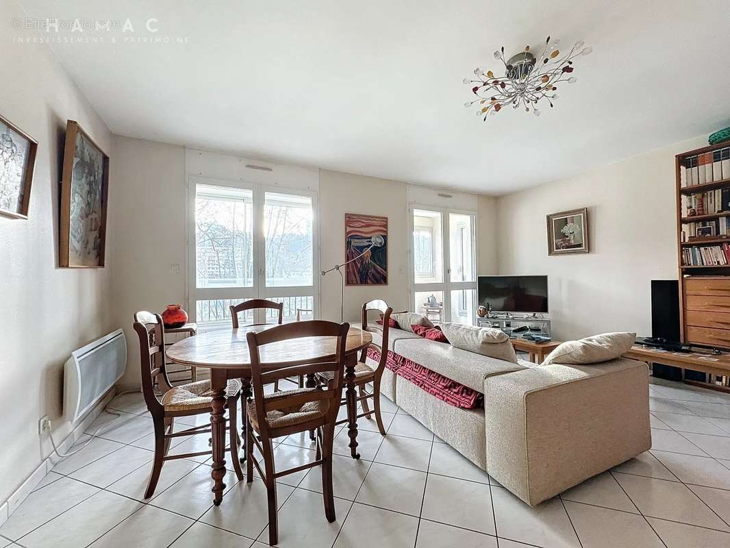 Appartement à LYON-9E