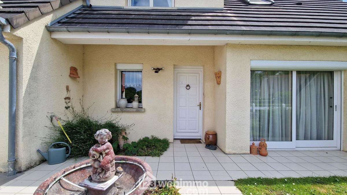 Allons découvrir l&#039;intérieur... - Maison à CHAMBRY