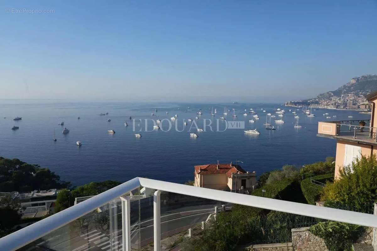 Appartement à ROQUEBRUNE-CAP-MARTIN