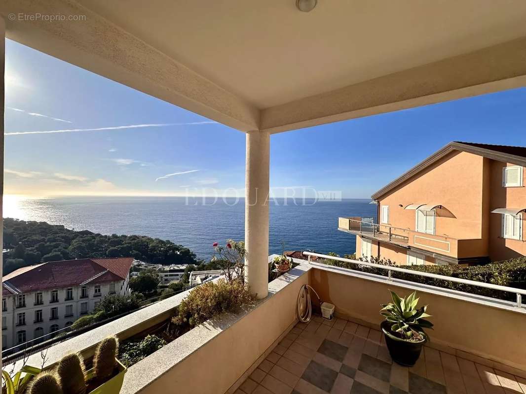 Appartement à ROQUEBRUNE-CAP-MARTIN