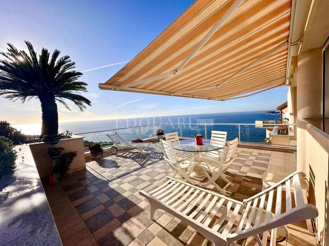 Appartement à ROQUEBRUNE-CAP-MARTIN