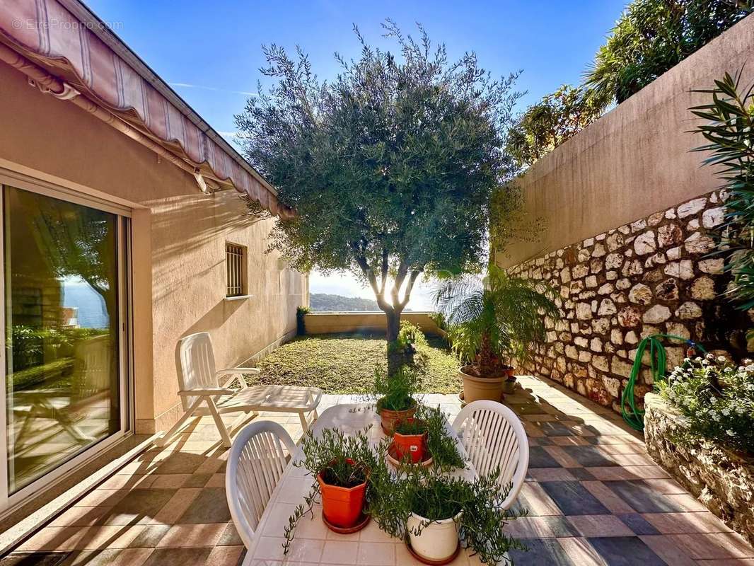 Appartement à ROQUEBRUNE-CAP-MARTIN