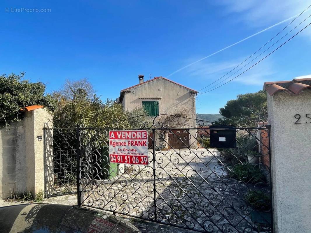 Appartement à LES PENNES-MIRABEAU