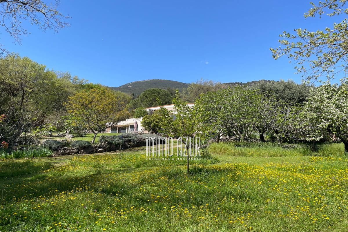 Maison à TOURRETTES-SUR-LOUP