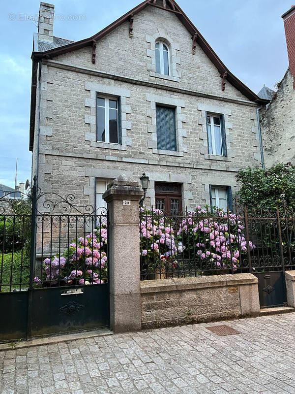 Maison à DINAN