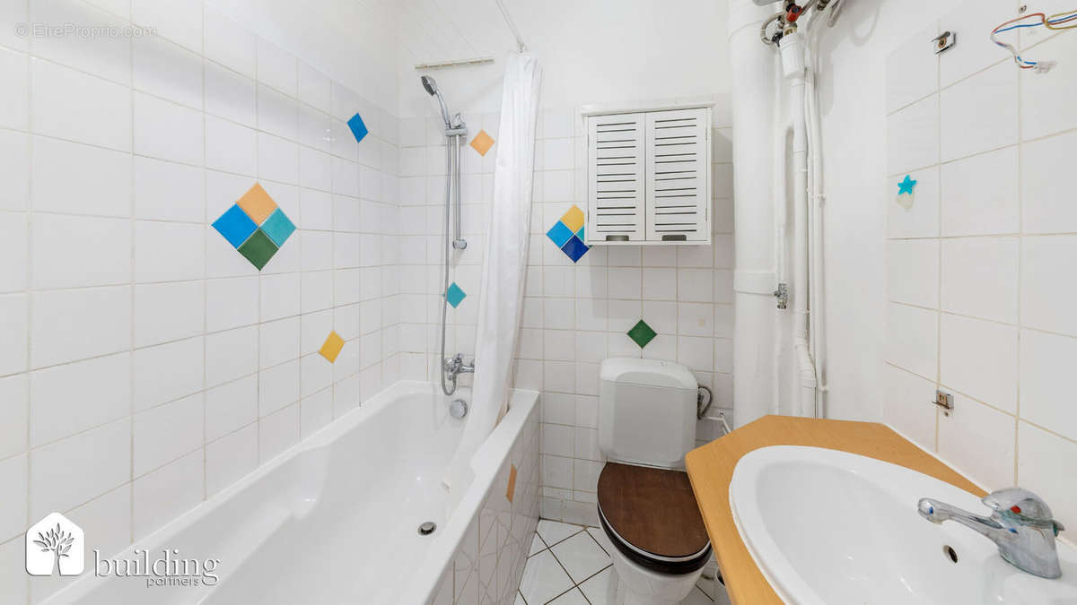 Appartement à LEVALLOIS-PERRET