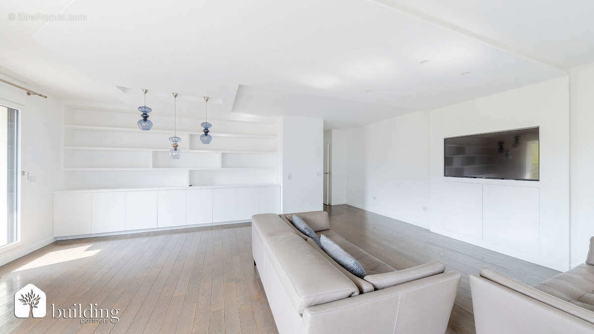 Appartement à LEVALLOIS-PERRET