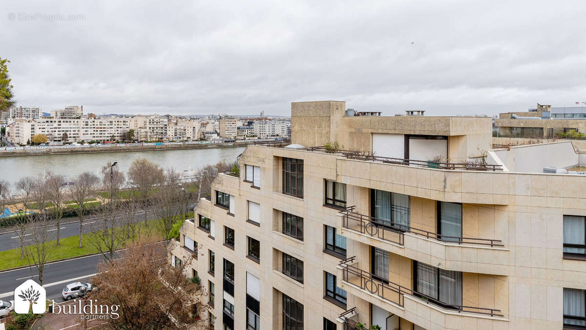 Appartement à LEVALLOIS-PERRET