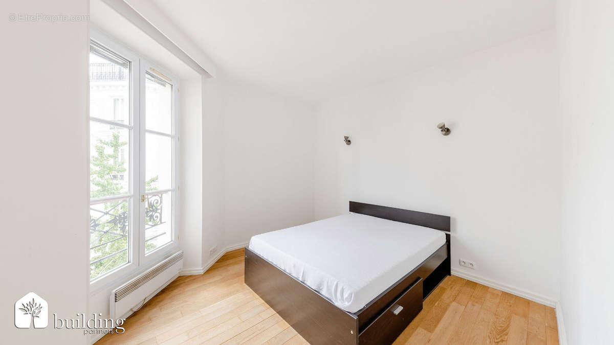 Appartement à LEVALLOIS-PERRET