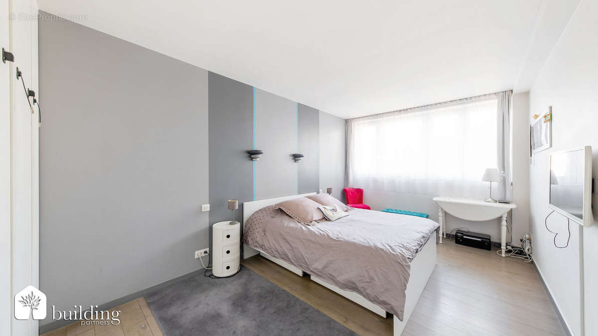 Appartement à LEVALLOIS-PERRET