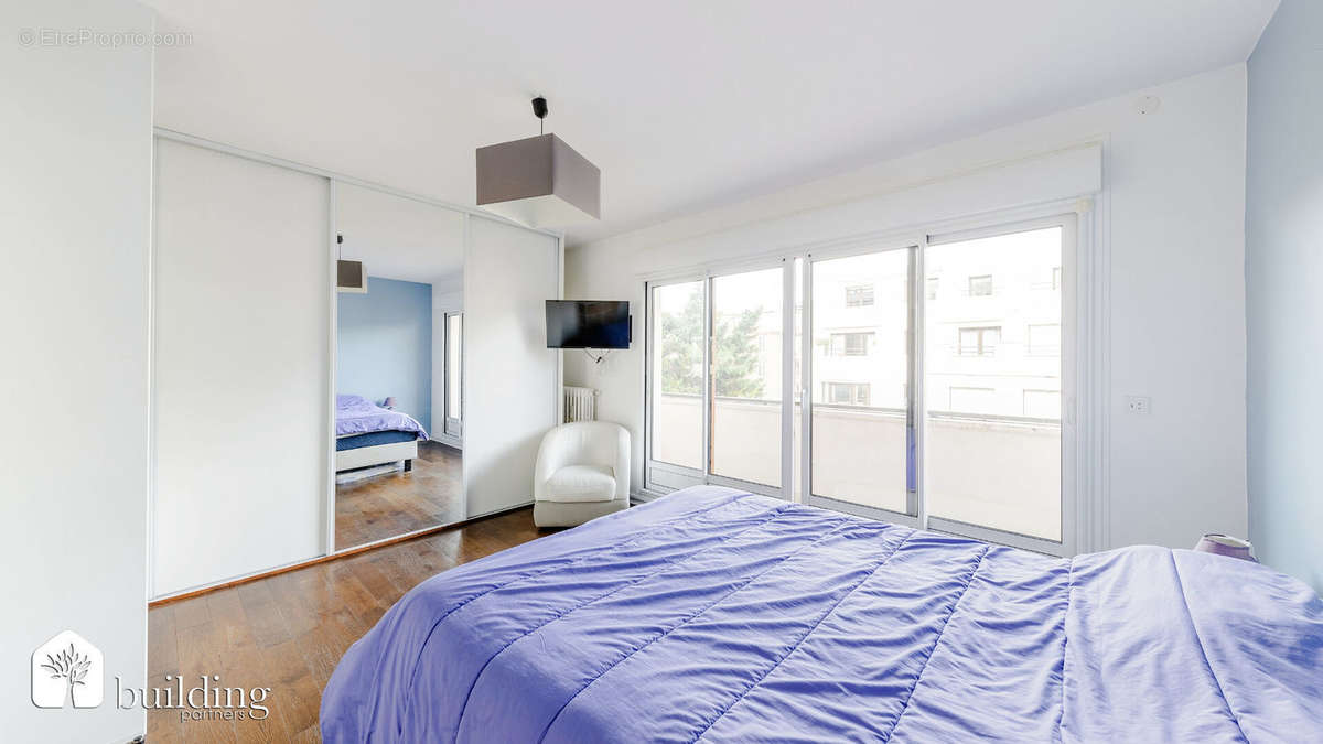 Appartement à LEVALLOIS-PERRET