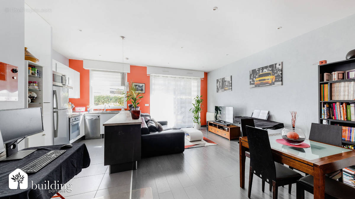 Appartement à LEVALLOIS-PERRET