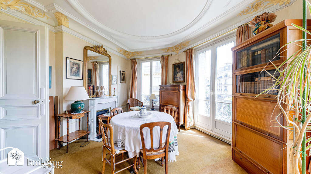 Appartement à LEVALLOIS-PERRET