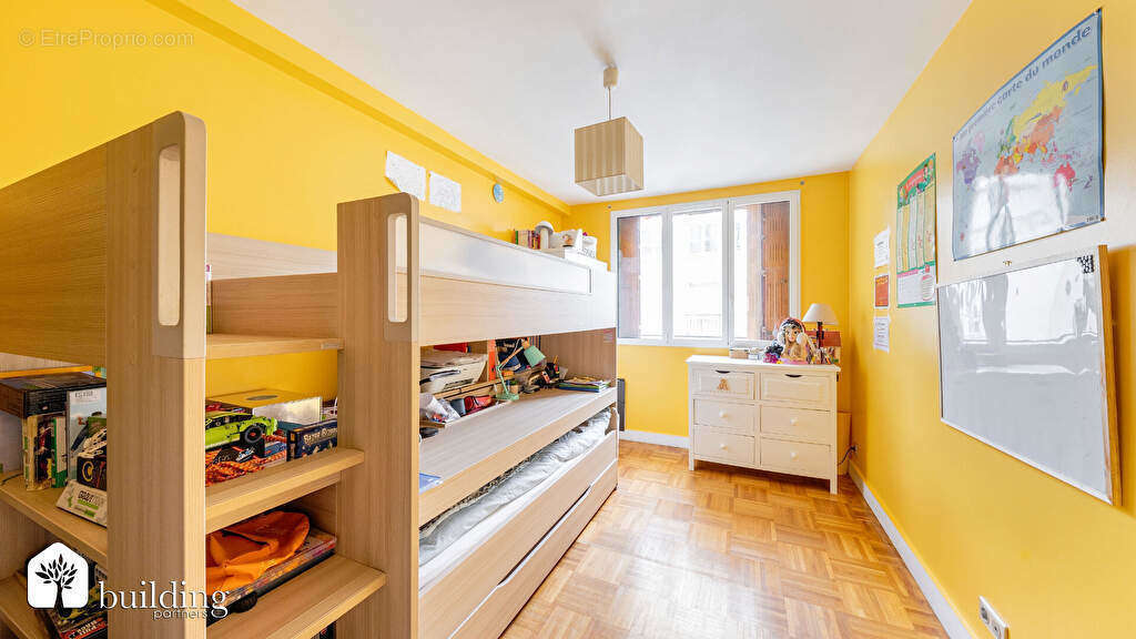 Appartement à LEVALLOIS-PERRET