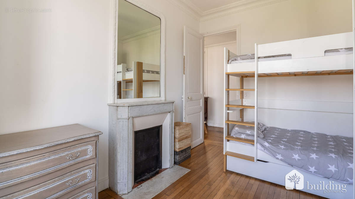 Appartement à LEVALLOIS-PERRET