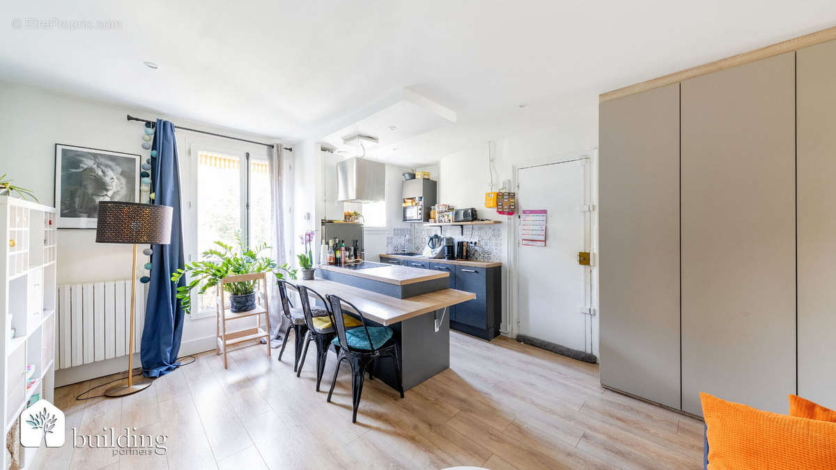 Appartement à LEVALLOIS-PERRET