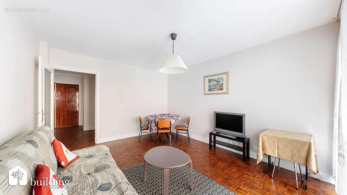 Appartement à LEVALLOIS-PERRET