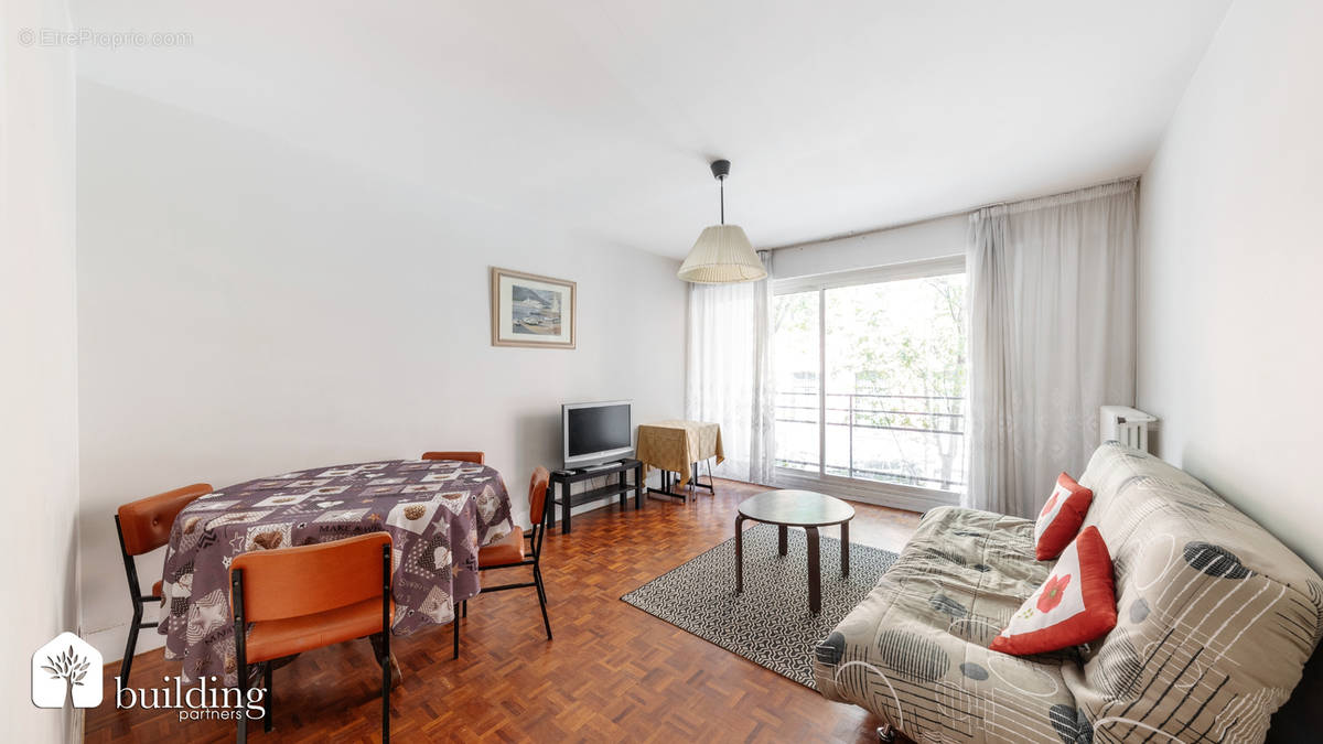 Appartement à LEVALLOIS-PERRET