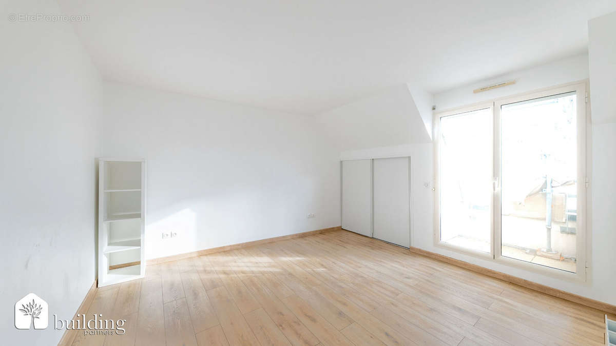 Appartement à LEVALLOIS-PERRET