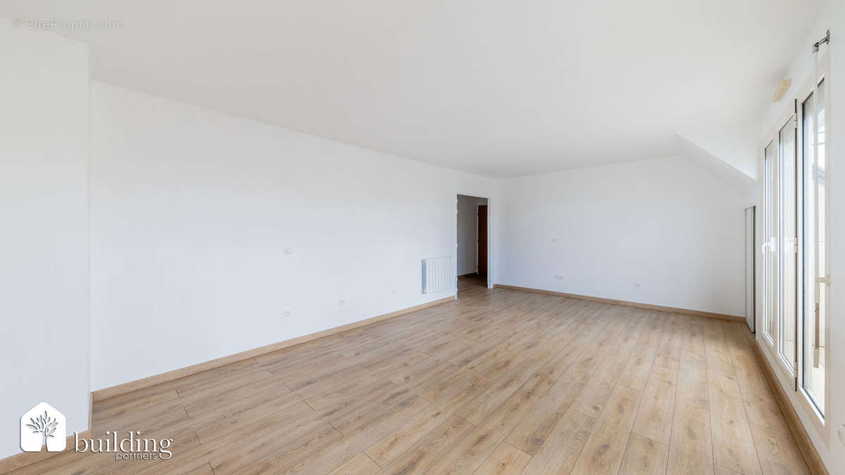 Appartement à LEVALLOIS-PERRET