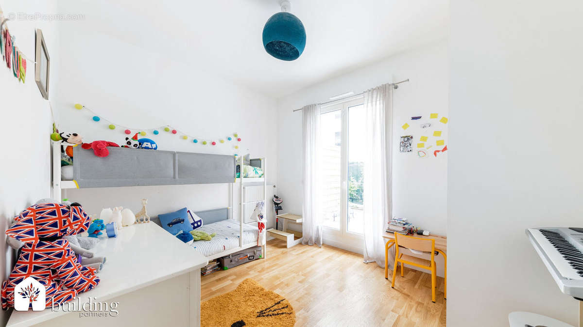 Appartement à LEVALLOIS-PERRET