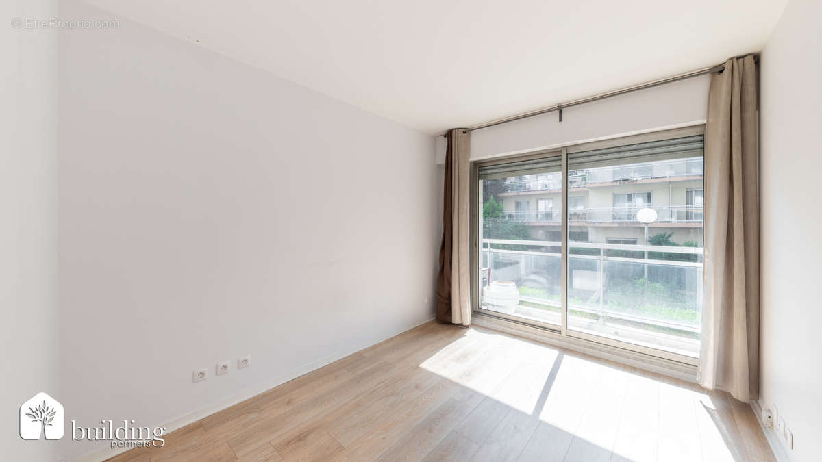 Appartement à LEVALLOIS-PERRET