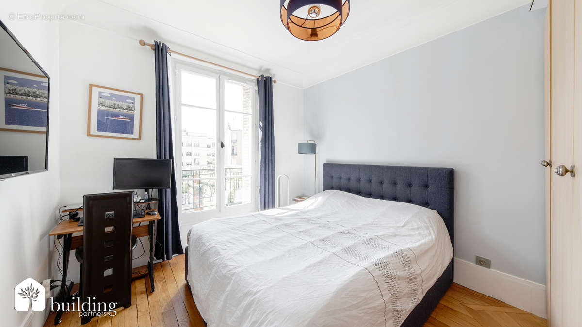 Appartement à LEVALLOIS-PERRET