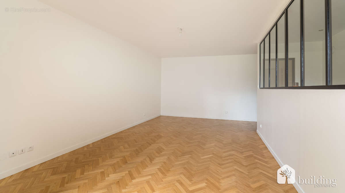 Appartement à LEVALLOIS-PERRET