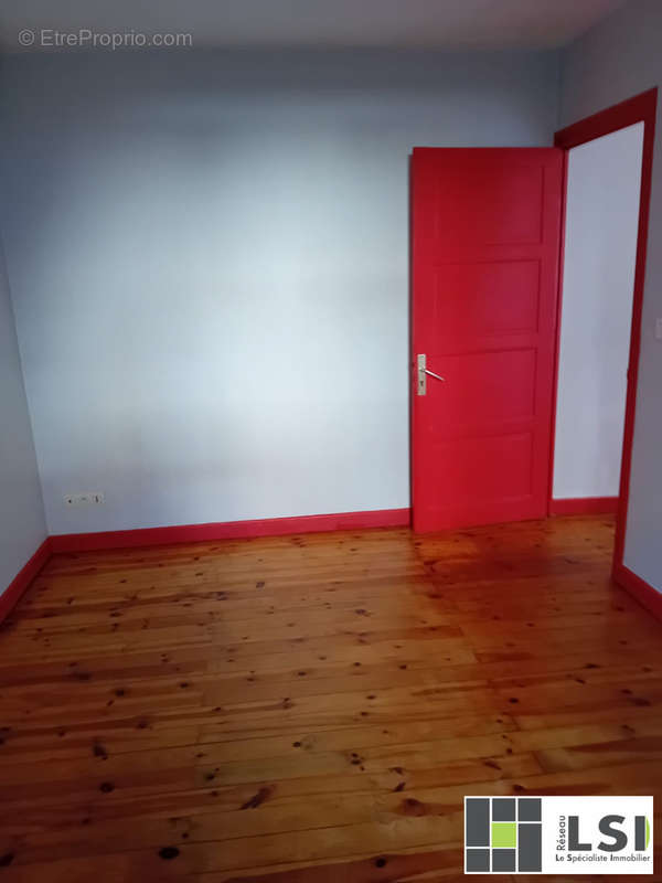 Appartement à BRIVES-CHARENSAC