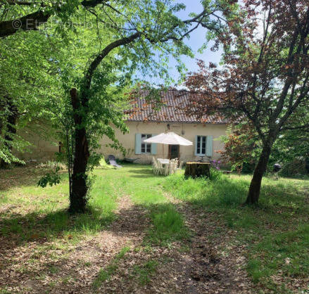 Maison à GOURS