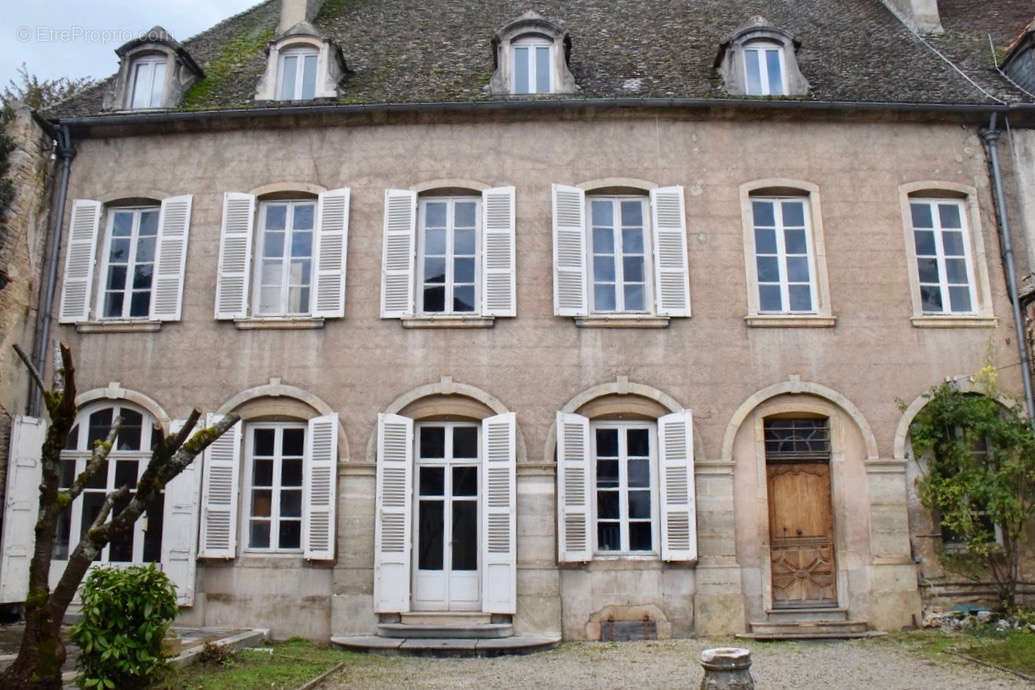 Maison à BEAUNE