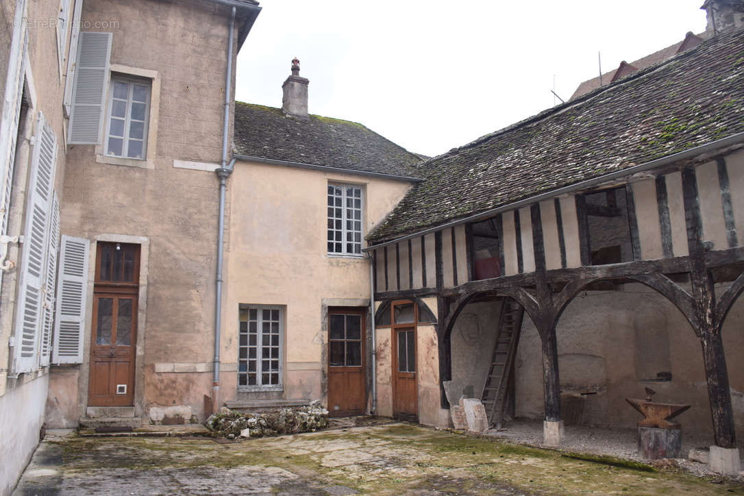 Maison à BEAUNE