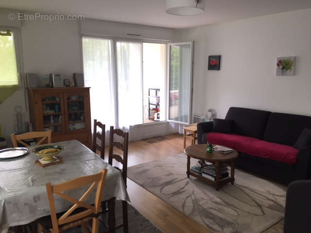 Appartement à SAINT-CYR-SUR-LOIRE