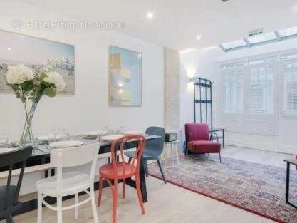 Appartement à PARIS-10E