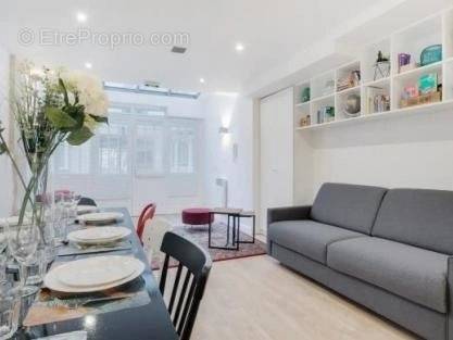 Appartement à PARIS-10E