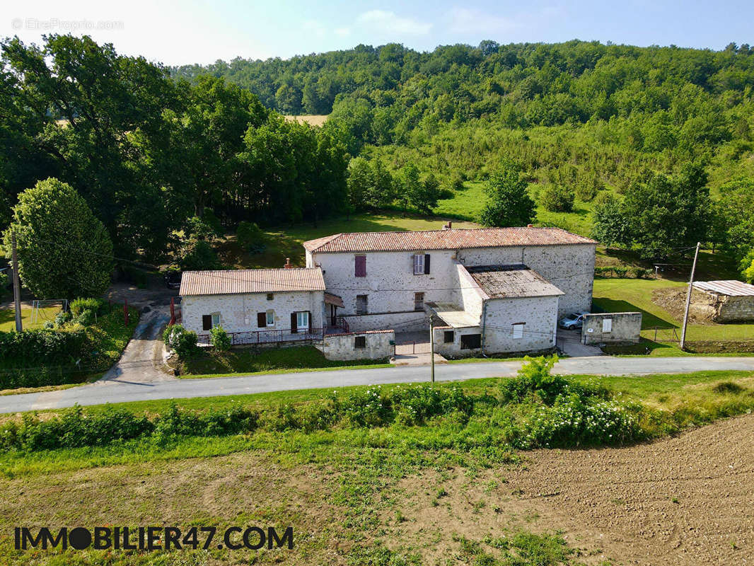 Maison à CLERMONT-DESSOUS