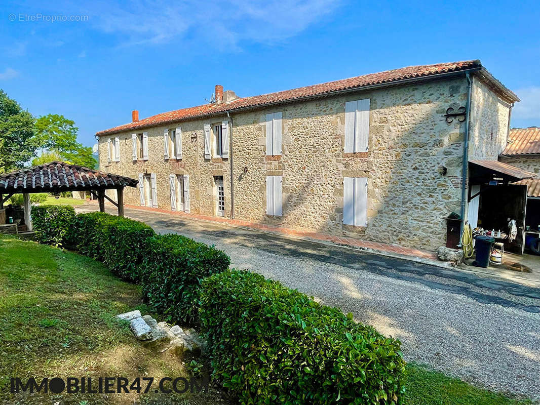 Maison à CLERMONT-DESSOUS